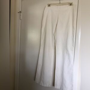 WHITE HOUSE /BLACK MARKET , size 4 very fine corduroy white pants white leg